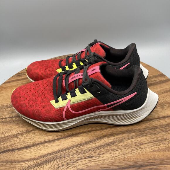 Nike Air Zoom Pegasus 38 Shoes Womens Size 8.5 Red Running Comfort Walking Gym - Picture 3 of 8